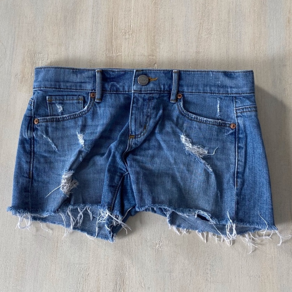 LOFT Distressed Denim Raw Hem Jean Shorts (Sz 24/00)
